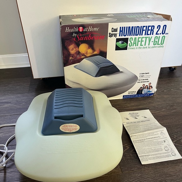 Sunbeam Safty Glo 2 gallon Vintage Impeller Humidifier - Glows in the dark - Picture 4 of 6
